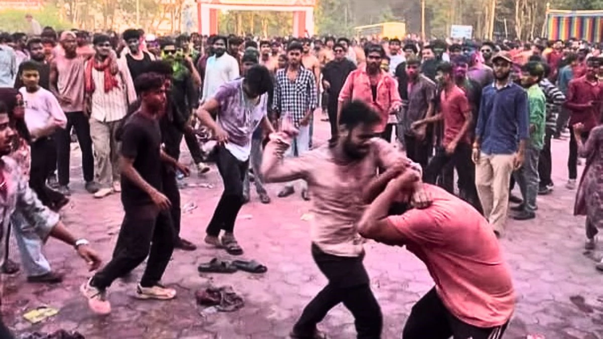 बिलासपुर के GGU में होली सेलिब्रेशन के बीच हुड़दंग, दो गुट भिड़े; कैंपस के भीतर चल रहा था रंगोत्सव