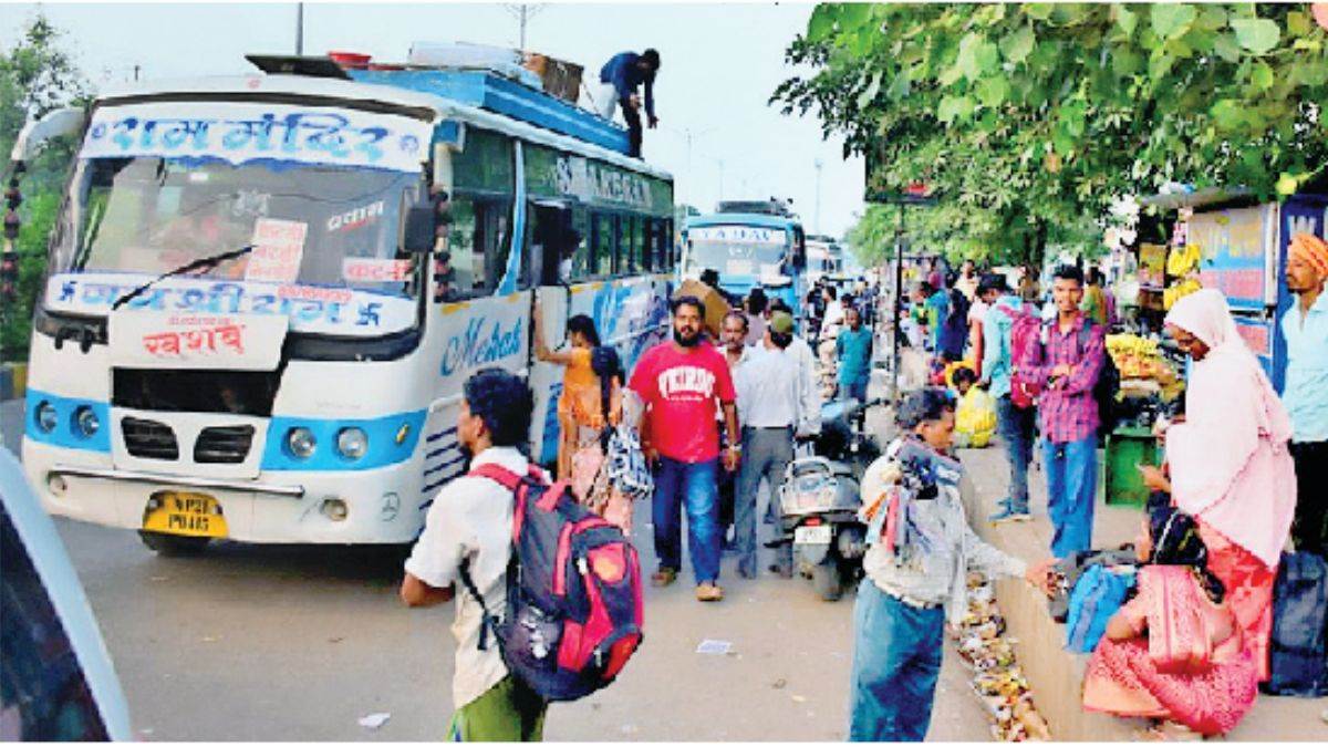 होली पर बस का सफर होगा मुश्किल, MP में आज 'बे-बस' रहेंगे यात्री... कल थमे रहेंगे पहिये; बढ़ेगी परेशानी