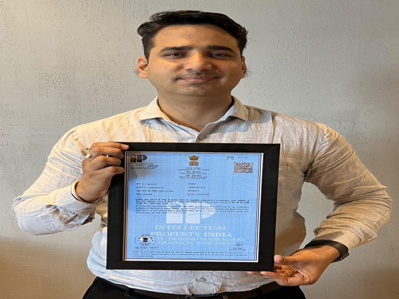 Naidunia article about Rahul Parashar Vocabmetry patent