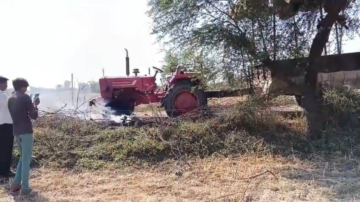 शिवपुरी में हाईटेंशन लाइन का कहर, करंट की चपेट में आई ट्रैक्टर-ट्राली; महिला और 7 साल का मासूम जिंदा जले