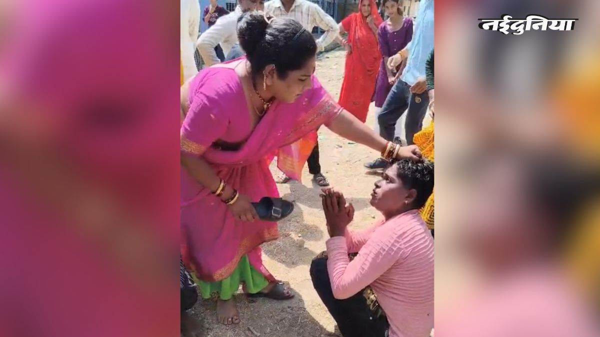 राजगढ़ में 'नकली किन्नरों' की आई शामत, वसूली करते समय ग्रामीणों ने पकड़ा, बीच सड़क चप्पलों से पीटा