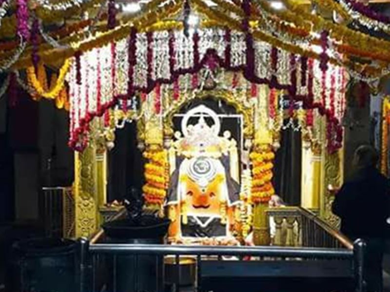 Prachintam Shani Mandir Juni Indore