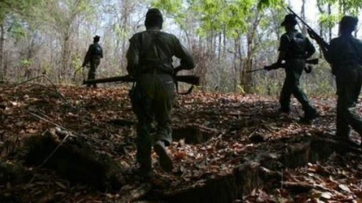 Sukma Naxal Encounter: पुलिस व नक्सलियों के बीच मुठभेड़, 3-4 नक्सली के घायल होने का दावा, सर्चिंग जारी