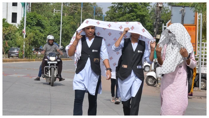 जबलपुर में बरसने की बजाये अठखेलियां कर रहे बादल, नौतपा की निकाली गर्मी, पांच से पड़ सकती है बौछारें
