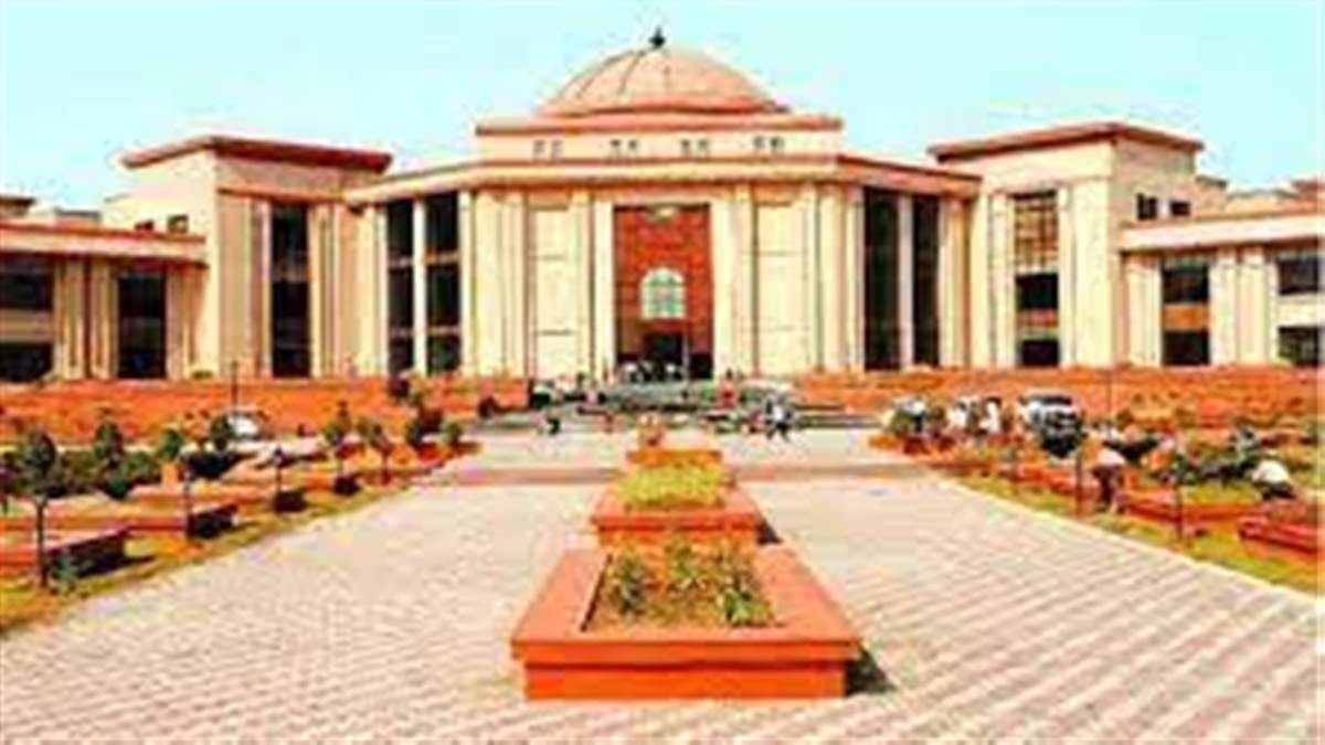 CG Excessive Court docket Information: हस्तक्षेप तभी होना चाहिए जब कोई महत्वपूर्ण सार्वजनिक हित हो रहा हो प्रभावित