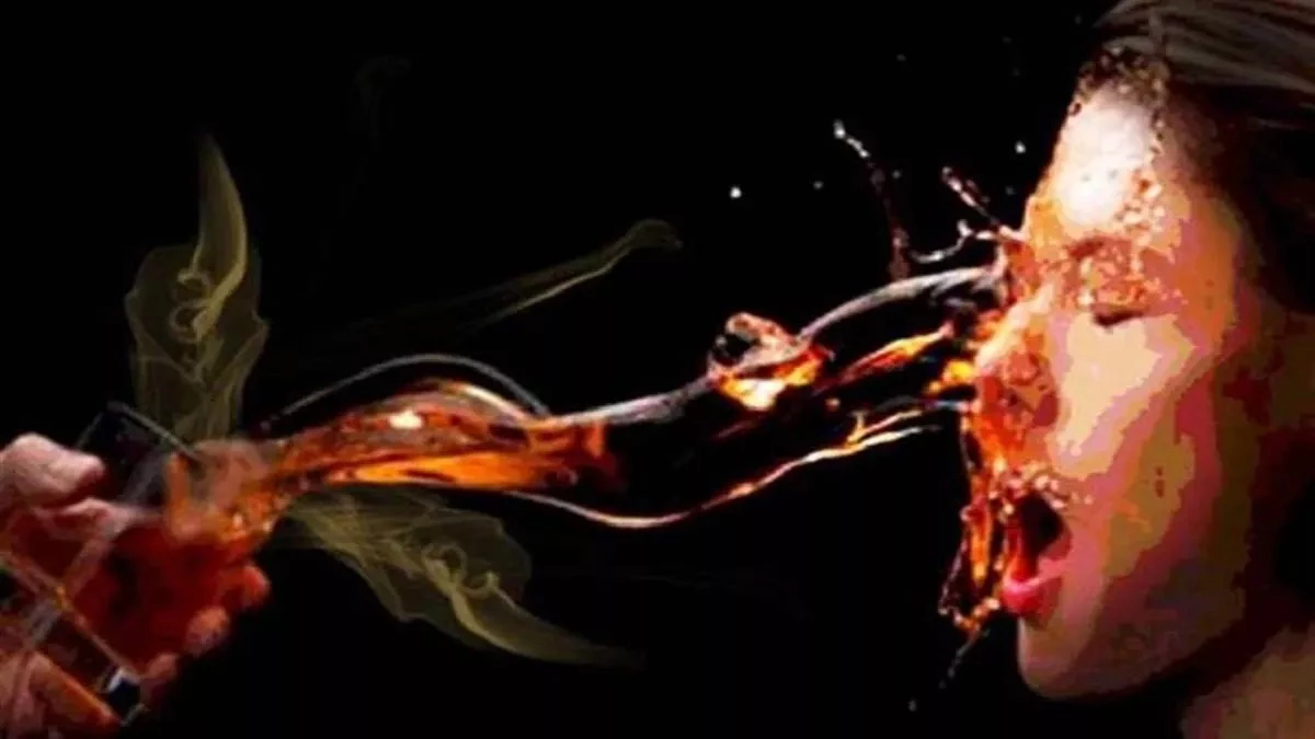 Jabalpur Acid Attack: 5 साल पुरानी रंजिश में बचपन की सहेली पर बरसाया तेजाब, बोली - 'मर जाए तो अच्छा होगा'