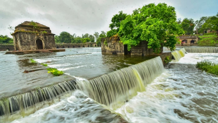 Rain in Ujjain: उज्जैन में बारिश का 30 प्रतिशत कोटा पूरा, शिप्रा का जलस्तर बढ़ा; 52 कुंड पर निखरा प्रकृति का सौंदर्य