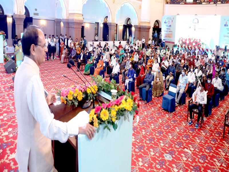 Ayushman Beneficiary Conference: आयुष्मान योजना में सिर्फ 12 हजार कोरोना मरीजों का हुआ इलाज