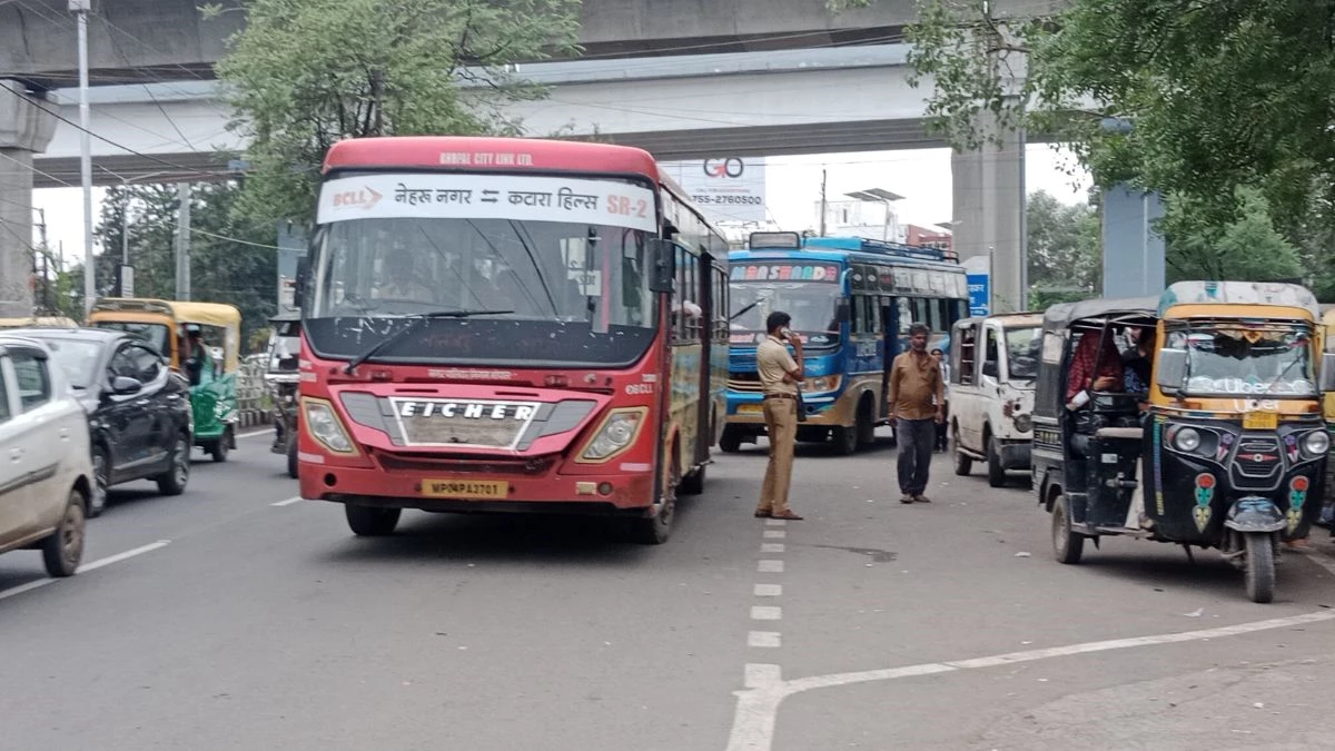 रक्षाबंधन पर बहनों को FREE BUS - Khaber aaj ki 