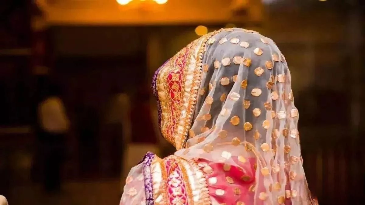 UP News: शादी को हुए सिर्फ चार महीने और मायके चली गई पत्नी, पति की इस आदत से थी परेशान