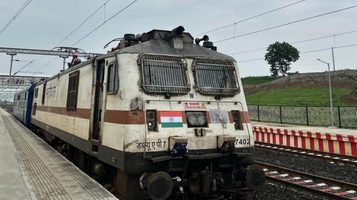 टांडा रोड पहुंची ट्रेन, अब धार की बारी, रेल लाइन के लिए जल्द निकलेगी निविदा, प्रक्रिया की तैयारियां पूरी