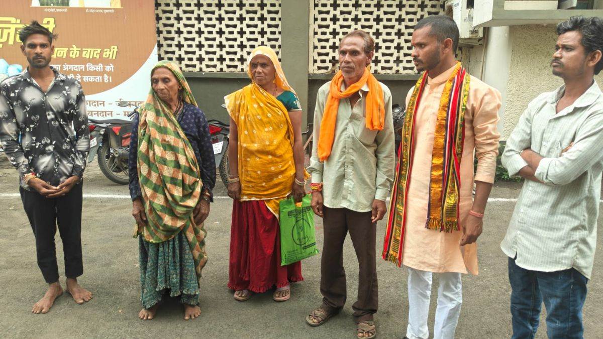 झाबुआ में आदिवासियों की 19 बीघा पैतृक जमीन गैर-आदिवासी महिला के नाम दर्ज, जांच के आदेश