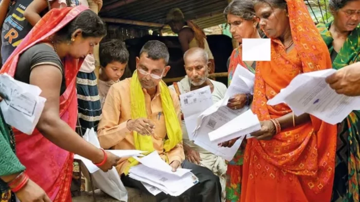 वोटर लिस्ट से कटा नाम तो आयोग घर आकर लौटाएगा मताधिकार, बिलासपुर में बीएलओ की फौज तैनात, हर हफ्ते 25 घरों में देंगे दस्तक