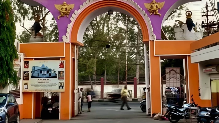 इंदौर के बीएसएफ परिसर में बन रहे अंडरग्राउंड मेट्रो स्टेशन के लिए विद्याधाम की पार्किंग बनेगी एंट्री गेट