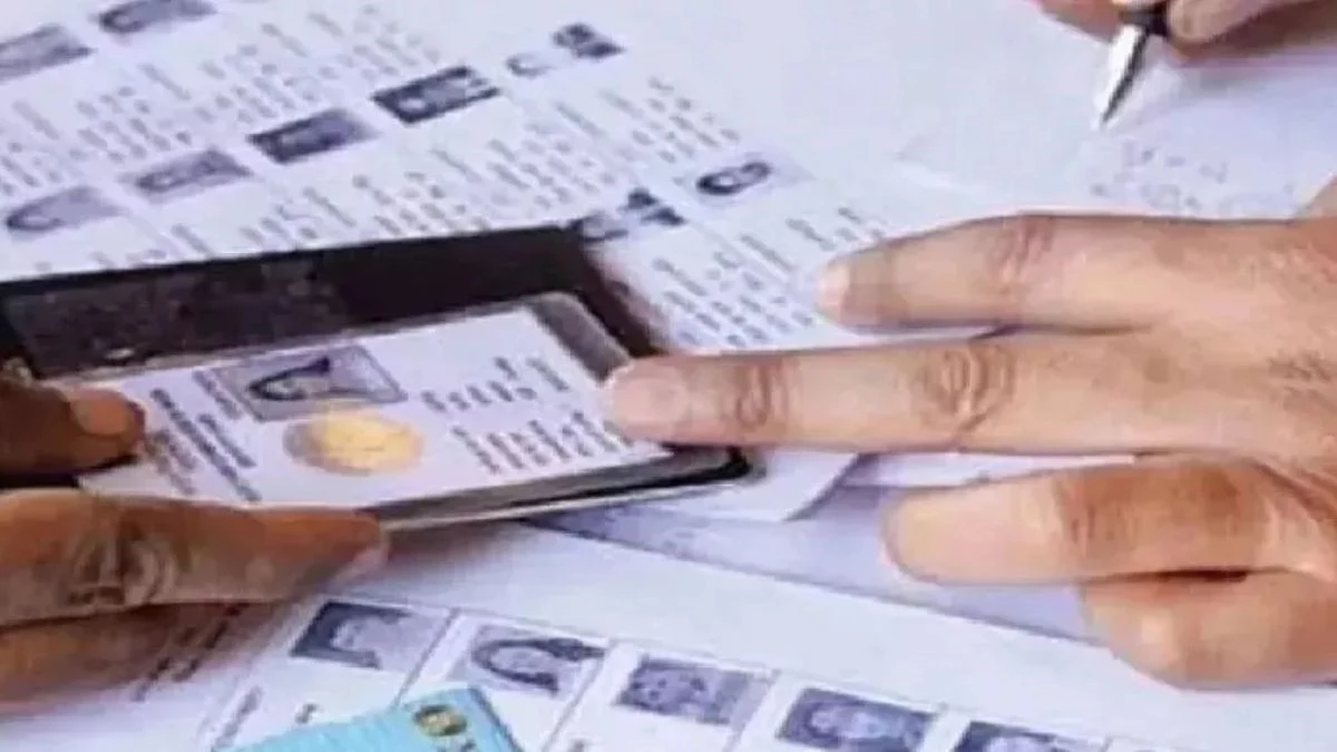 SIR Campaign in UP: 22 साल बाद यूपी में शुरू होगा विशेष गहन पुनरीक्षण अभियान, BLO घर-घर जाकर देंगे गणना प्रपत्र