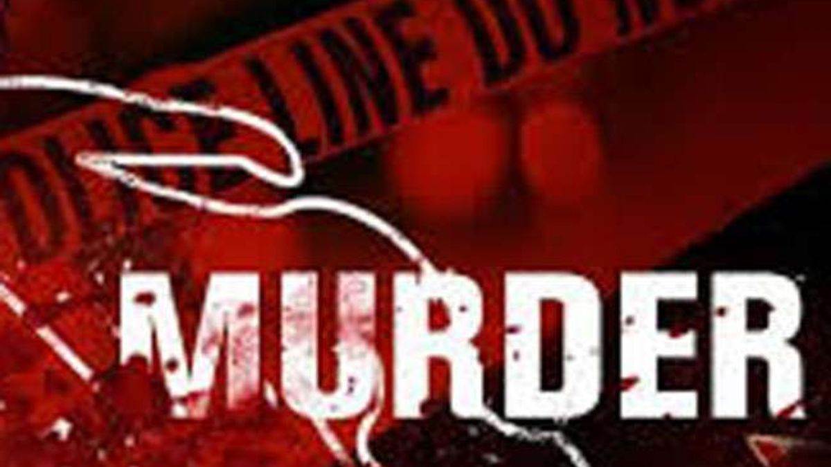 MP के खंडवा में रिश्तों का खून, बेटे ने पत्नी और दोस्त के साथ मिलकर बेरहमी से की पिता की हत्या, वजह जानकर चौंक जाएंगे