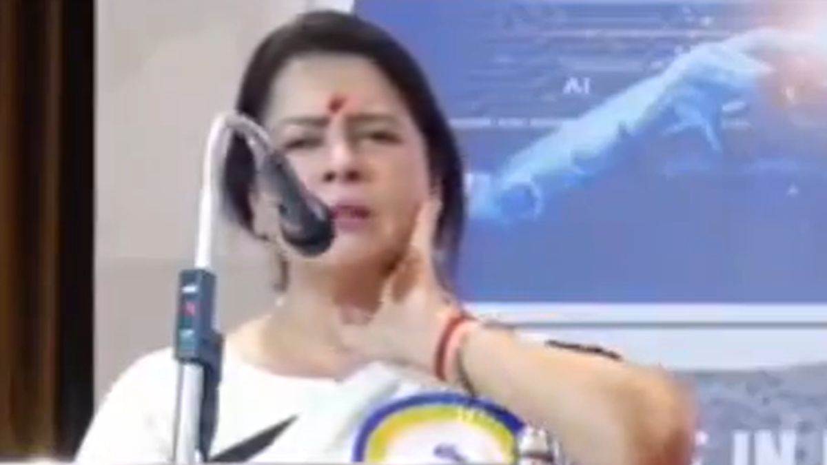 Meenakshi Lekhi: केरल में ‘भारत माता की जय’ नहीं बोलने पर महिला पर भड़की मीनाक्षी लेखी, कार्यक्रम से बाहर निकाला, देखिए वीडियो