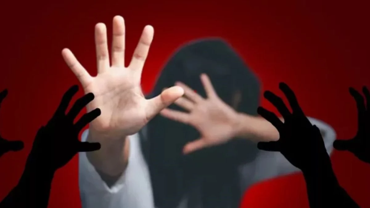 UP में 6 साल की मासूम से दरिंदगी, 10 और 14 साल के नाबालिगों ने मोबाइल पर अश्लील वीडियो देखकर किया सामूहिक दुष्कर्म