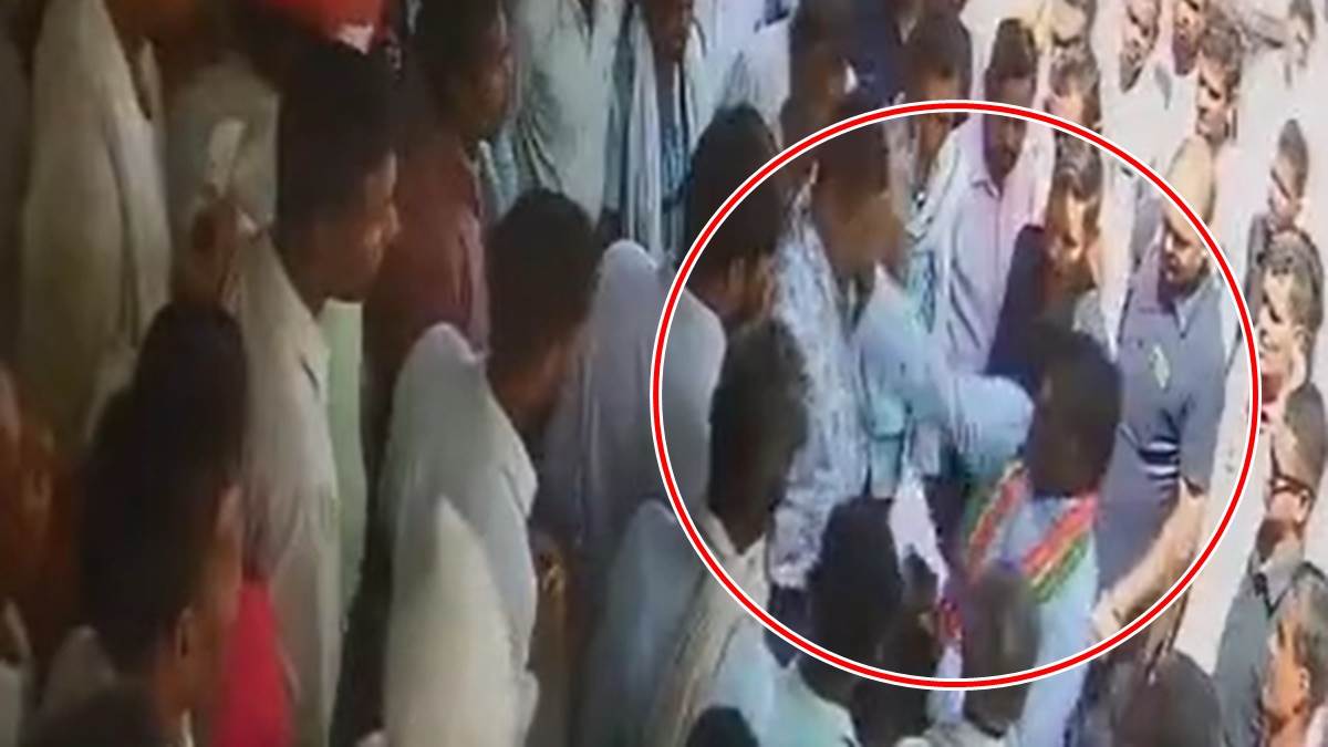 Ambikapur News: छत्तीसगढ़ में विधायक ने बैंक कर्मचारी को मारा थप्पड़, वीडियो हुआ वायरल, भाजपा हमलावर