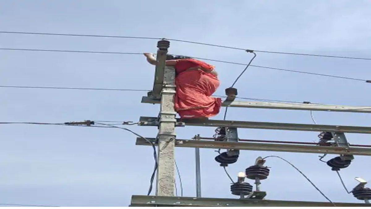 Gorakhpur News: प्रेमी के लिए पति से लड़ गई महिला, पांच बार सुसाइड की कोशिश, इस बार हद पार कर दी