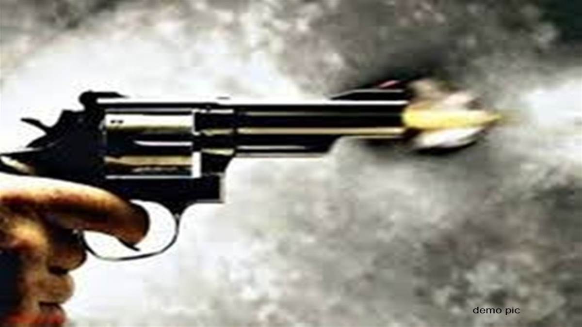 इंदौर में हार्डवेयर कारोबारी ने पत्नी से विवाद के बाद खुद को मारी गोली, मौत
