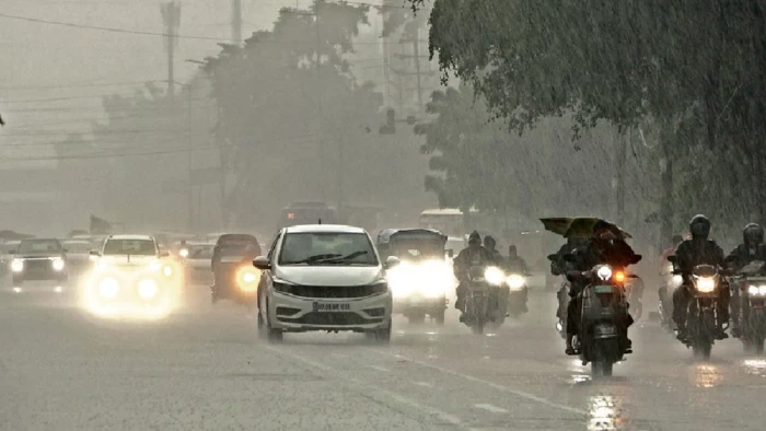 Monsoon Update: प्रदेश में इंदौर व देवास पर अधिक मेहरबान मानसून, देवास व खंडवा में अति भारी व इंदौर संभाग के शेष जिलों में भारी वर्षा के आसार