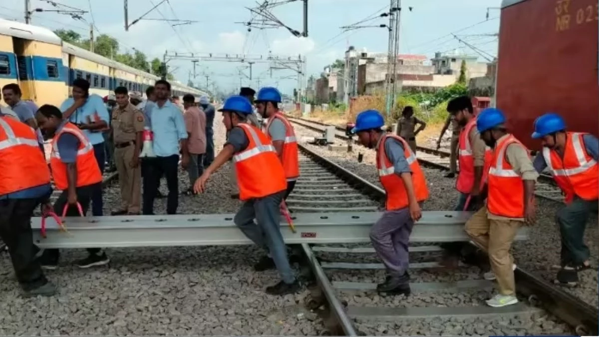 Saharanpur Train Incident: सहारनपुर पैसेंजर ट्रेन के साथ हुआ हादसा, दो कोच बेपटरी होने से मची भगदड़