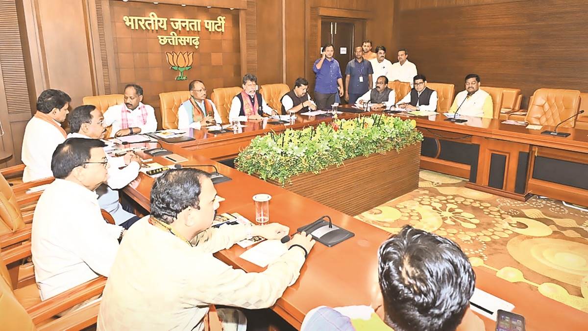 निकाय चुनाव से पहले तिरंगा यात्रा से कार्यकर्ताओं में जोश भरेगी भाजपा, नितिन नबीन ने दिग्‍गजों संग बनाई रणनीति