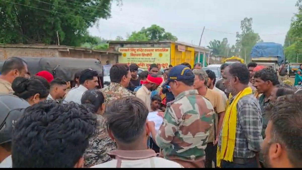 नागपुर सरिया घुसने से मजदूरी कर रहे डिंडौरी के युवक की मौत, खरगहना में चक्का जाम