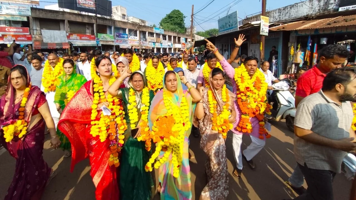 MP में शिवपुरी नगर पालिका के सभी 18 पार्षदों के इस्तीफे अमान्य, बची अध्यक्ष की कुर्सी