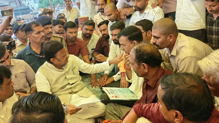 रीवा में जच्चा-बच्चा मौत मामले में उप मुख्यमंत्री ने की पिता से मुलाकात, मजिस्टीरियल जांंच के दिए निर्देश