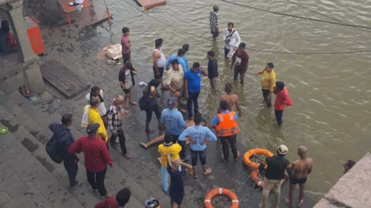 Ujjain: शिप्रा नदी में बढ़ा जलस्तर... रामघाट पर छह श्रद्धालु बहे, रेस्क्यू टीम ने सभी को बचाया