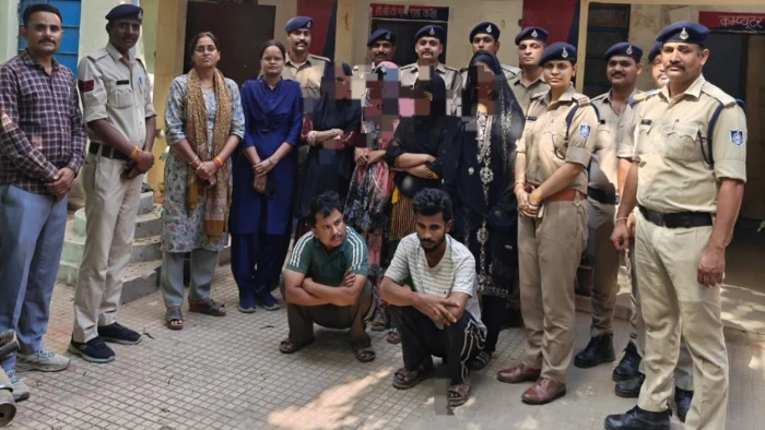 ग्वालियर GRP की बड़ी कार्रवाई; रिफ्यूजी कैंप से लाई जा रहीं म्यांमार की 4 युवतियां मुक्त, मानव तस्करी का भंडाफोड़