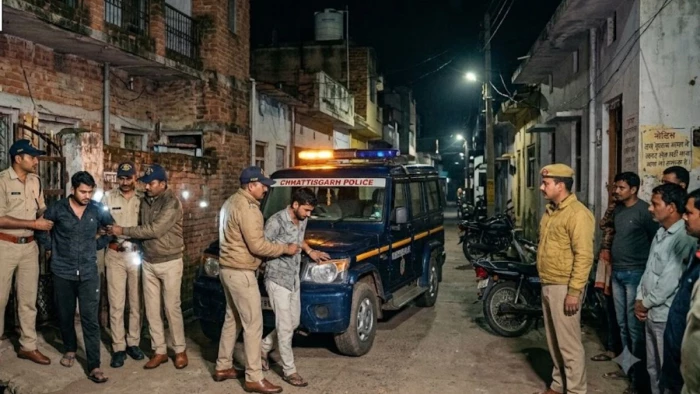भितरवार में छत्तीसगढ़ पुलिस की दबिश, साइबर ठगी के मास्टरमाइंड समेत तीन आरोपी गिरफ्तार, कई राज्यों की पुलिस को थी तलाश