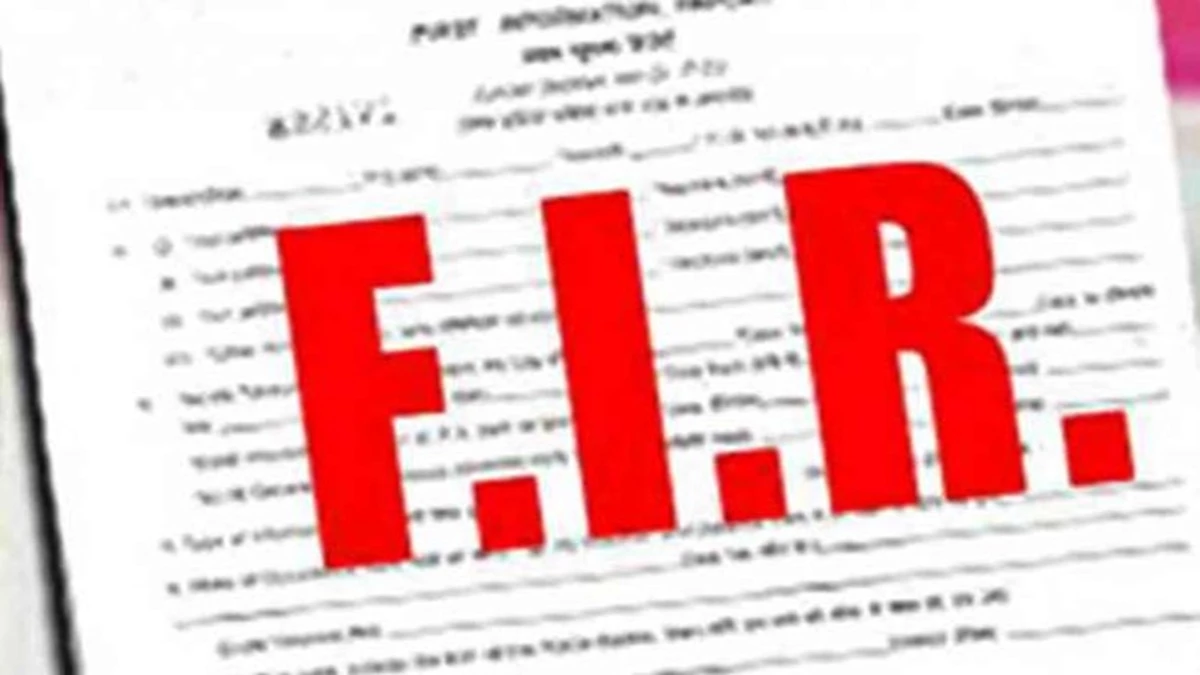 भाजपा मंडल अध्यक्ष ने रास्ता रोक पीटा फिर जान से मारने की धमकी दी ... विवाद के बाद पिता ने दागी गोली, पुत्र भर्ती
