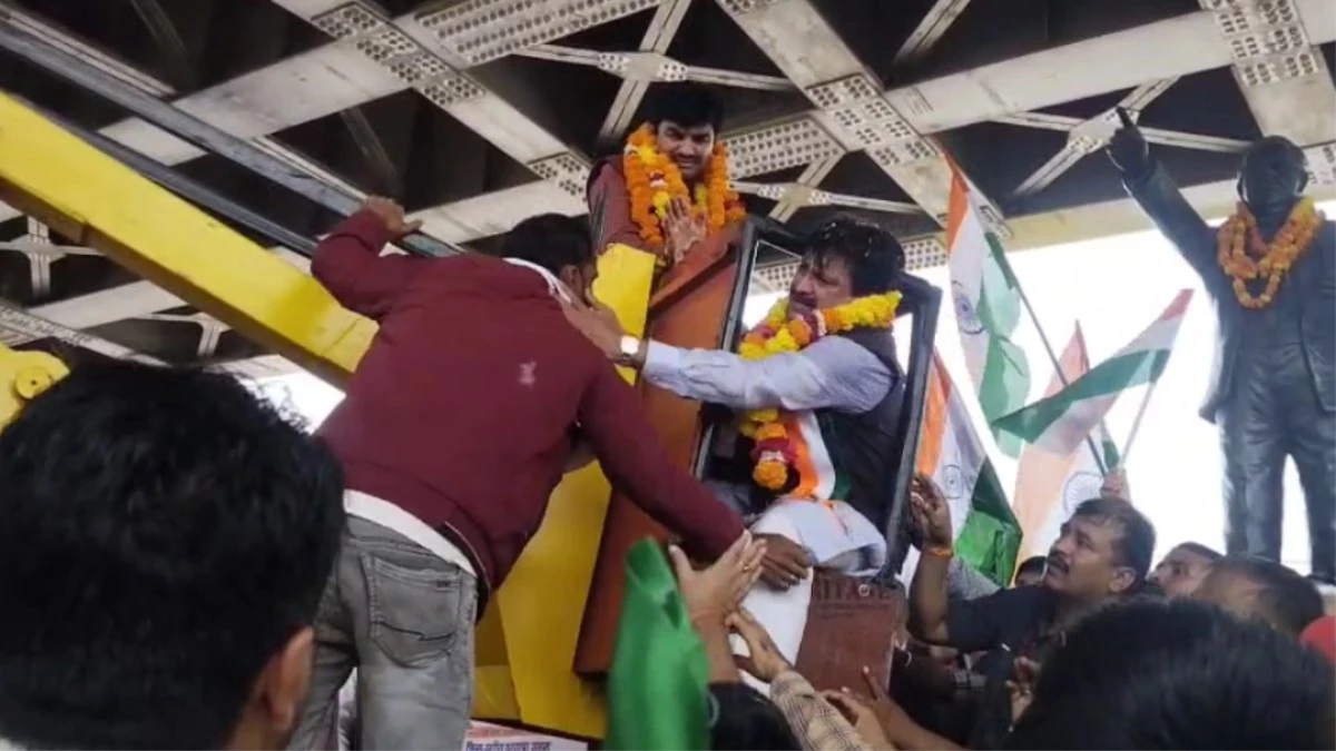 सांसद थप्पड़ कांड : नहीं हुई FIR, अब पीड़ित को लेकर IG से मिलने पहुंचे MLA के भाई, चढ़ा सियासी पारा