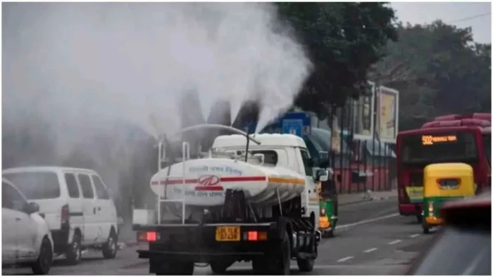 Delhi Air Pollution: दिल्ली में बढ़ा प्रदूषण का स्तर, हवा हुई जहरीली; कई इलाकों में AQI 400 पार