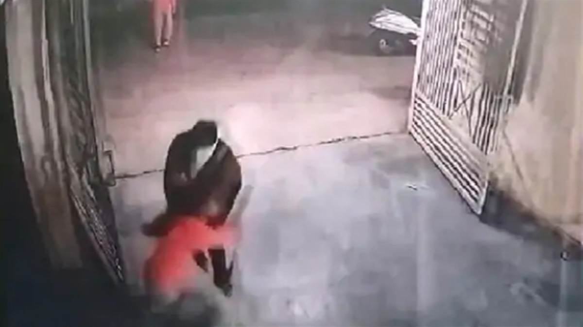 Gwalior Crime News: ग्वालियर में बैडमिंटन खेल रही बालिका से स्कूटर सवार ने की छेड़छाड़