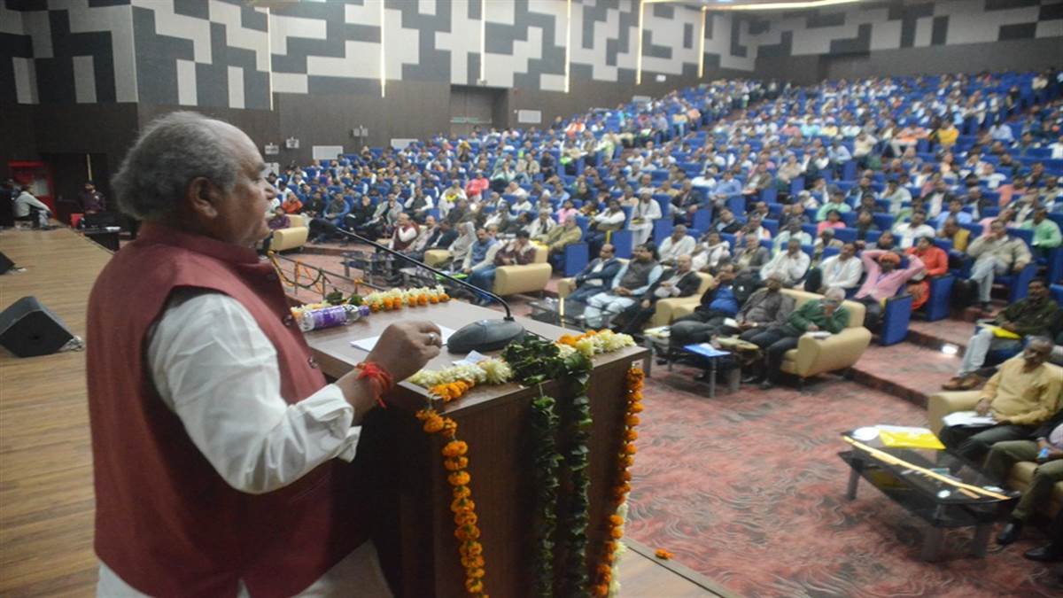 Gwalior agriculture news: रासायनिक खेती के दुष्परिणामों से हमें प्राकृतिक खेती बचाएगी : केन्द्रीय कृषिमंत्री तोमर