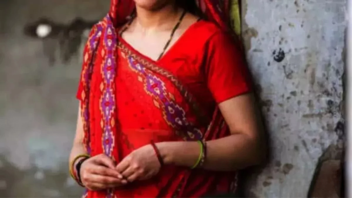 भोपाल में महिला बैंककर्मी ने पति के खिलाफ दर्ज कराया केस, सोशल मीडिया पर भेजता था अश्लील मैसेज