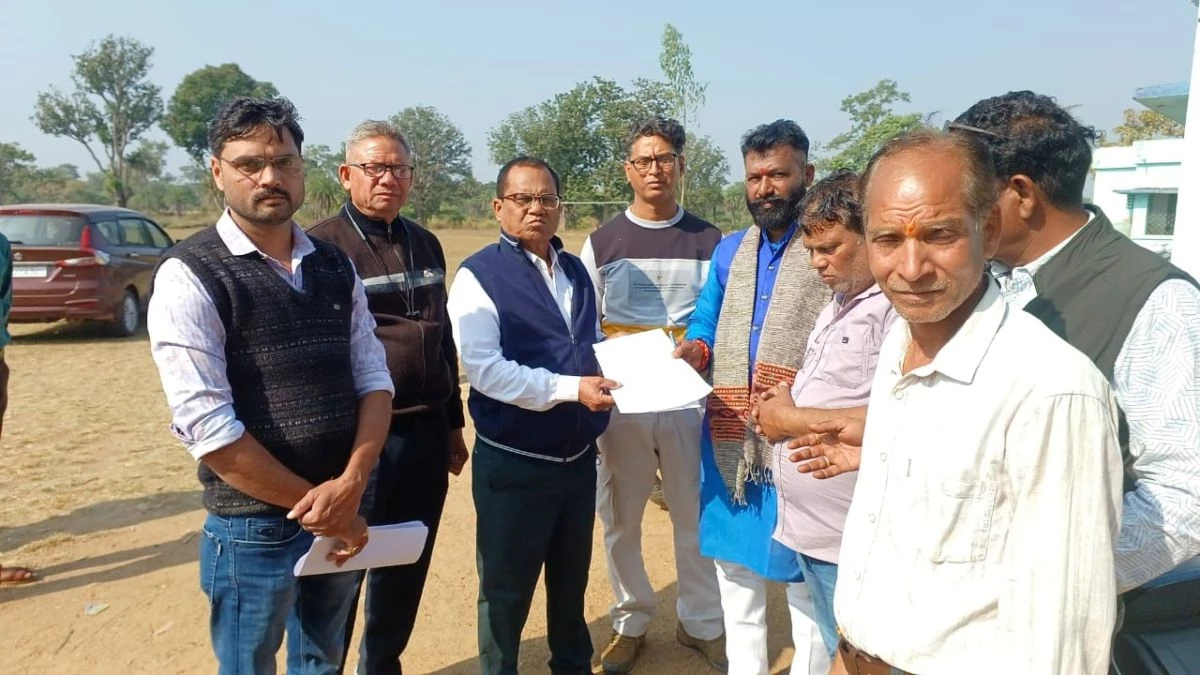 सिवनी में छात्रों से लगवाया गया ‘अल्लाह हू अकबर’ के नारे, विहिप ने कार्रवाई करने के लिए सौंपा ज्ञापन