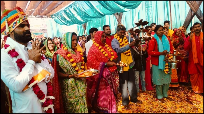 मंडला में 3 परिवारों के 15 सदस्यों की 'घर वापसी', ईसाई धर्म त्याग कर अपनाया अपना मूल धर्म