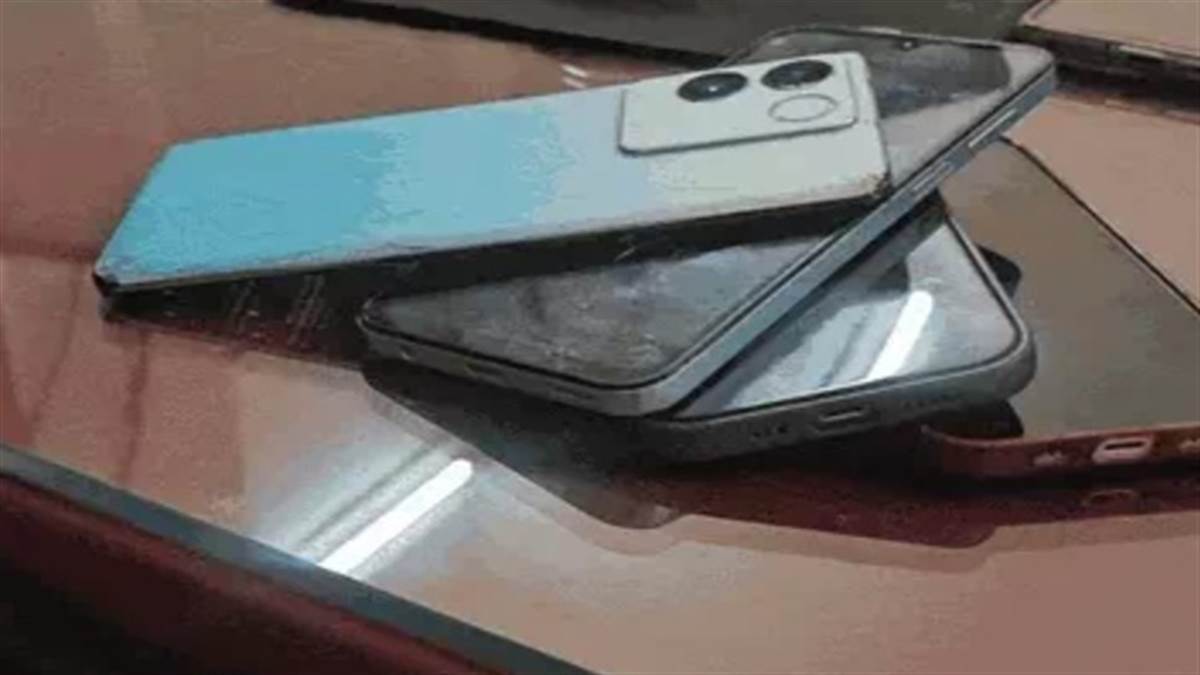 AI का सब्सक्रिप्शन लेकर बनाए 9 लड़‍कियों के अश्लील डीपफेक फोटो और वीडियो, छिंदवाड़ा में दो नाबालिग गिरफ्तार