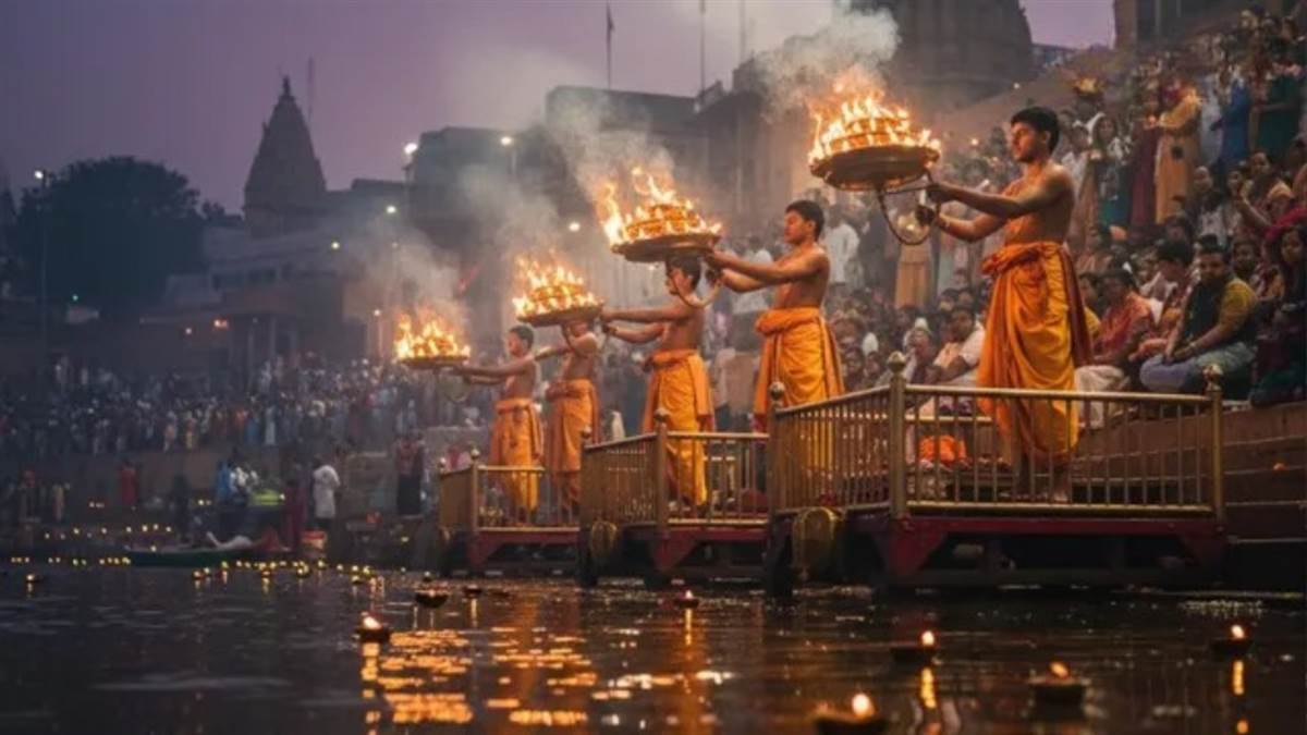 काशी से गंगाजल लाने से पहले जान लें ये नियम, कहीं पुण्य की जगह न मिल जाए दोष