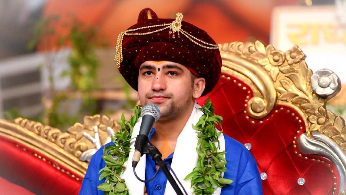 Dhirendra Krishna Shastri: बागेश्वर धाम के धीरेंद्र कृष्ण शास्त्री के खिलाफ लखनऊ में तहरीर, गिरफ्तार करने की मांग