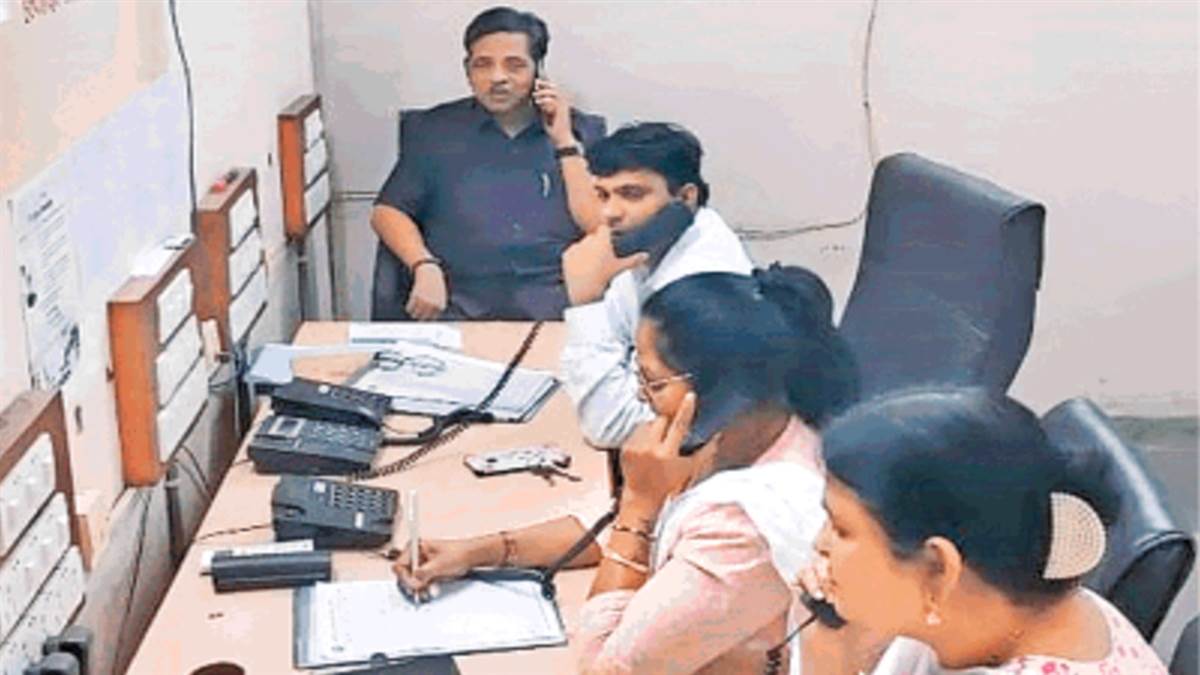 सीजी बोर्ड की हेल्पलाइन में छात्र पूछ रहे सवाल- टेंशन में हूं, दो पेपर बिगड़ गए हैं तो क्या करूं?