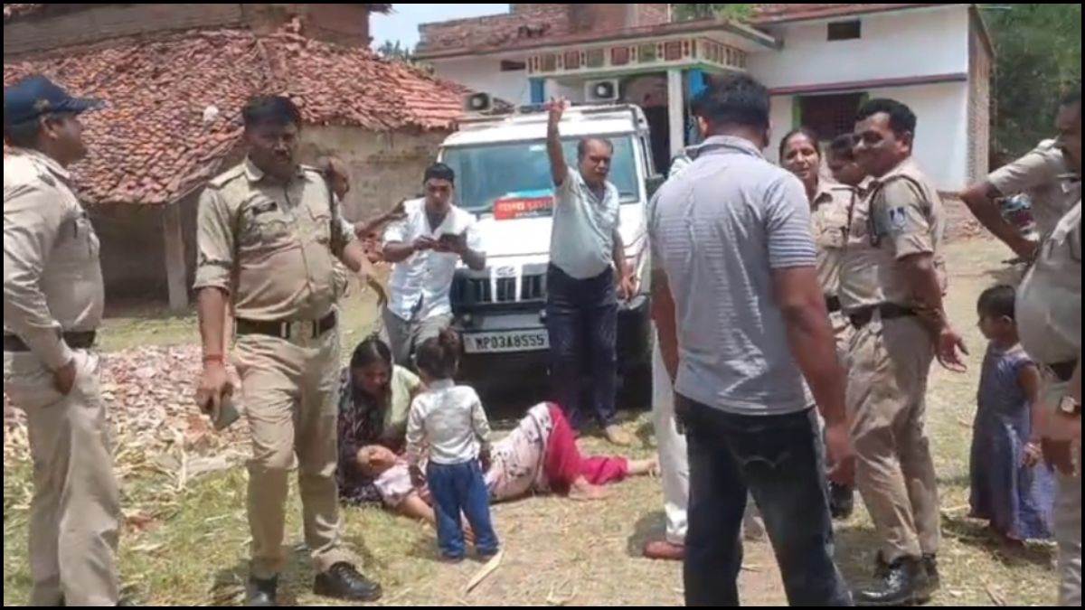 मऊगंज में पुलिस पर हमला, महिला आरक्षक को पहले कमरे में किया बंद, फिर फाड़ी...