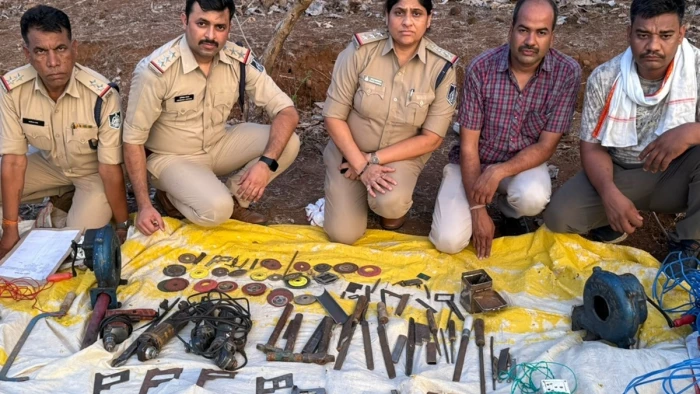 बुरहानपुर के पाचोरी में फिर अवैध हथियारों की फैक्ट्री का भांडाफोड़, औजार जब्त