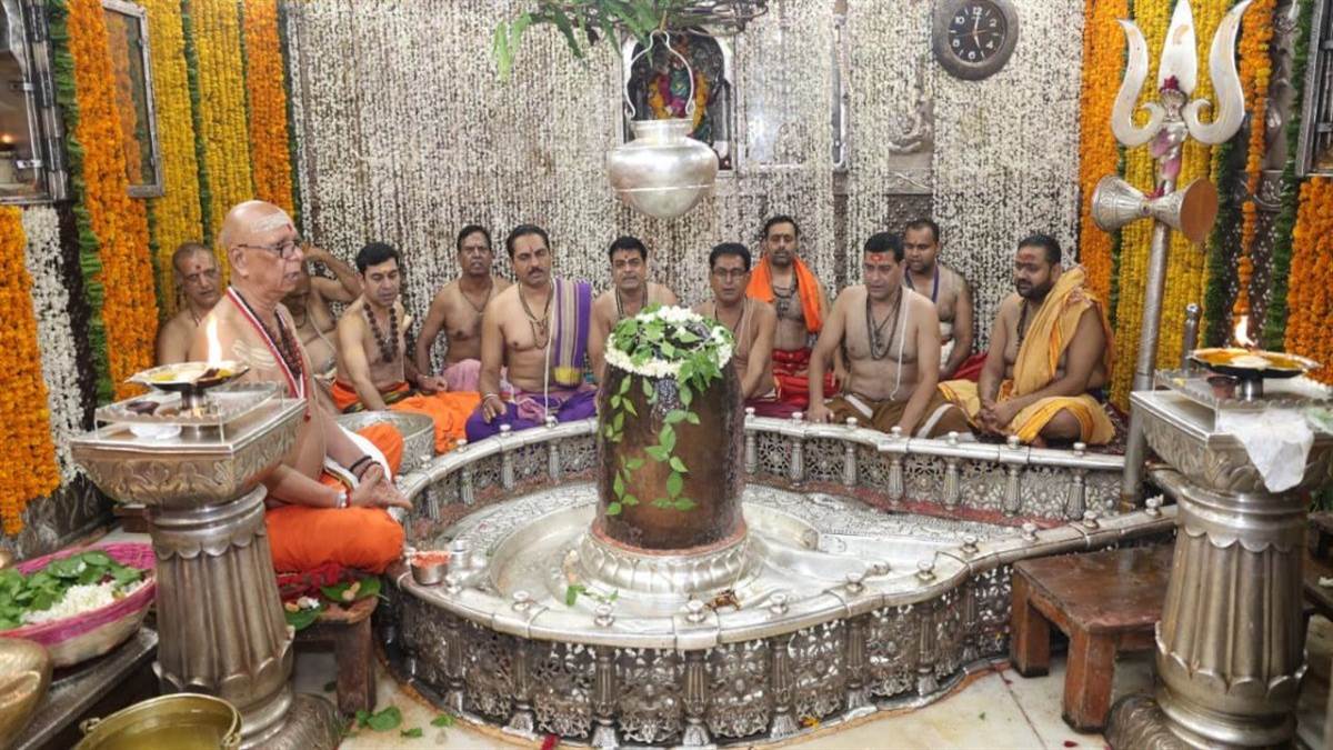देवास में संदिग्ध आतंकी की गिरफ्तारी के बाद उज्जैन सांसद ने महाकाल मंदिर की सुरक्षा बढ़ाने को लेकर केंद्रीय गृहमंत्री व सीएम को लिखा पत्र