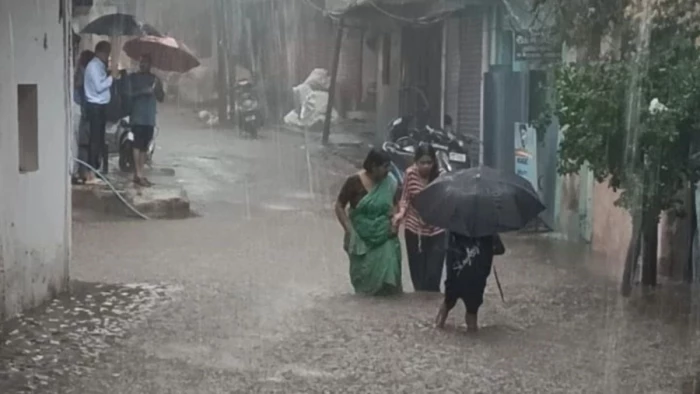 Rain Alert: दिल्ली से MP-राजस्थान तक अगले पांच दिन पड़ेंगे भारी, कई राज्यों में तेज बारिश और आंधी की चेतावनी